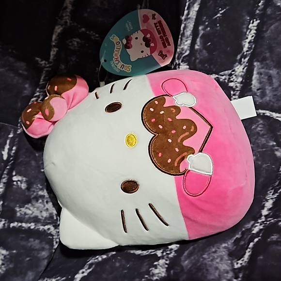 Hello Kitty Original Squishmallow Valentines Edition NWT ✨️Host Pick✨️ - Picture 1 of 5